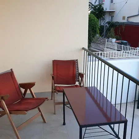 Apartman By The 2